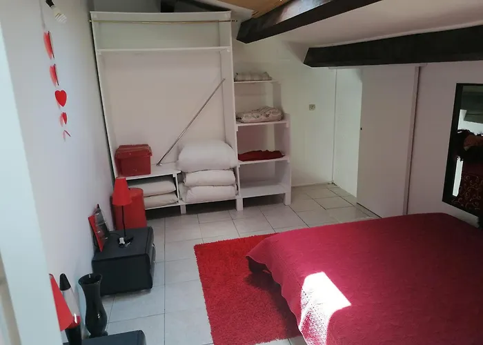 Appartement Meuble A Villeneuve Les Maguelone